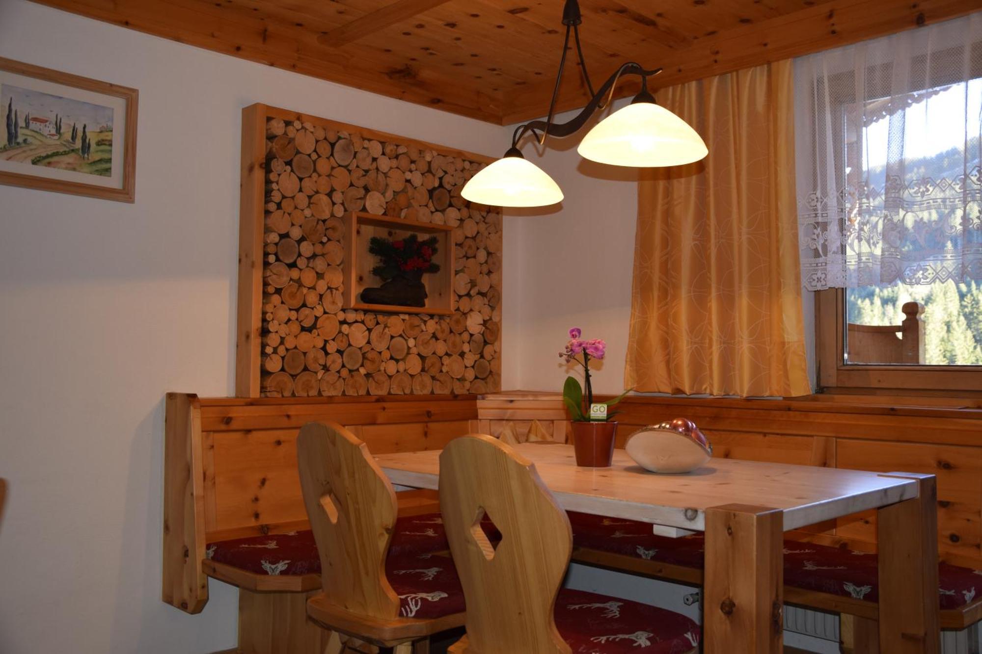 Gaestehaus Waldruh جيرلوس الغرفة الصورة